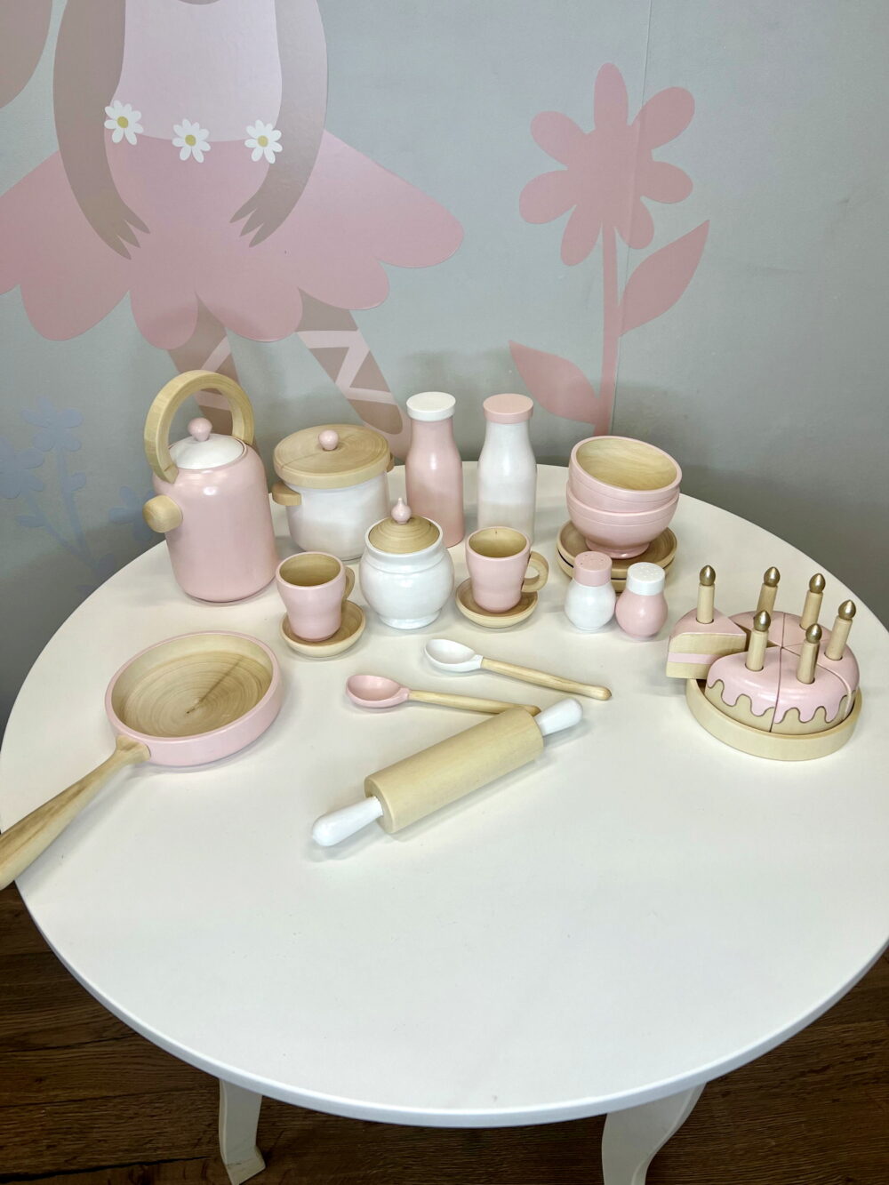 Набор детской игровой посуды розовый, полный комплект, общий вид